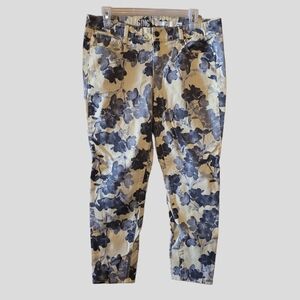 🛍️ DKNY JEANS - Floral Print Jeggings